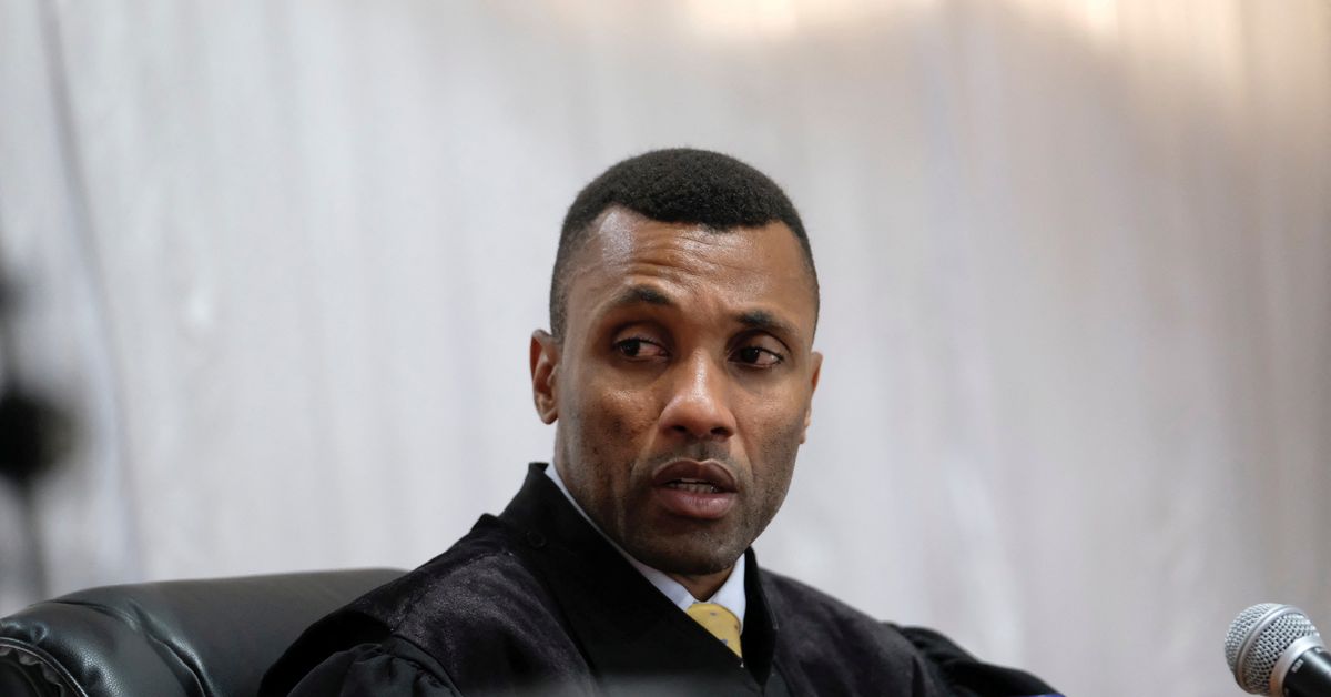 Mozambique court starts reading verdict in $2 bln "hidden debt" case