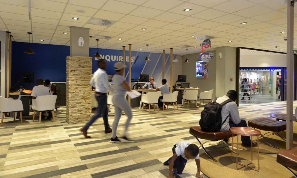 Mozambique central bank readmits Standard Bank to forex market