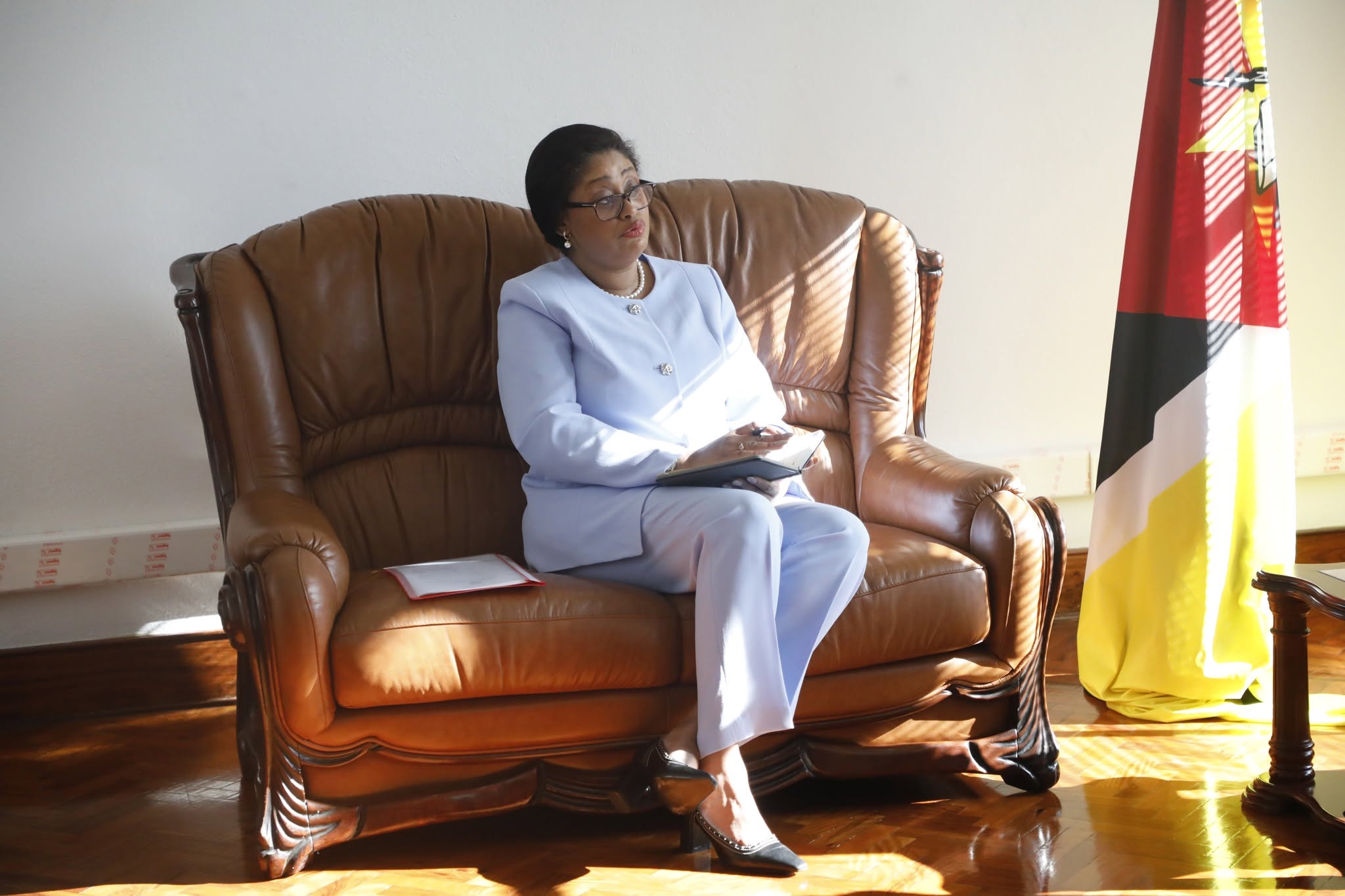 Mozambique: Finance Minister receives UNICEF and Millennium BIM representatives in Maputo