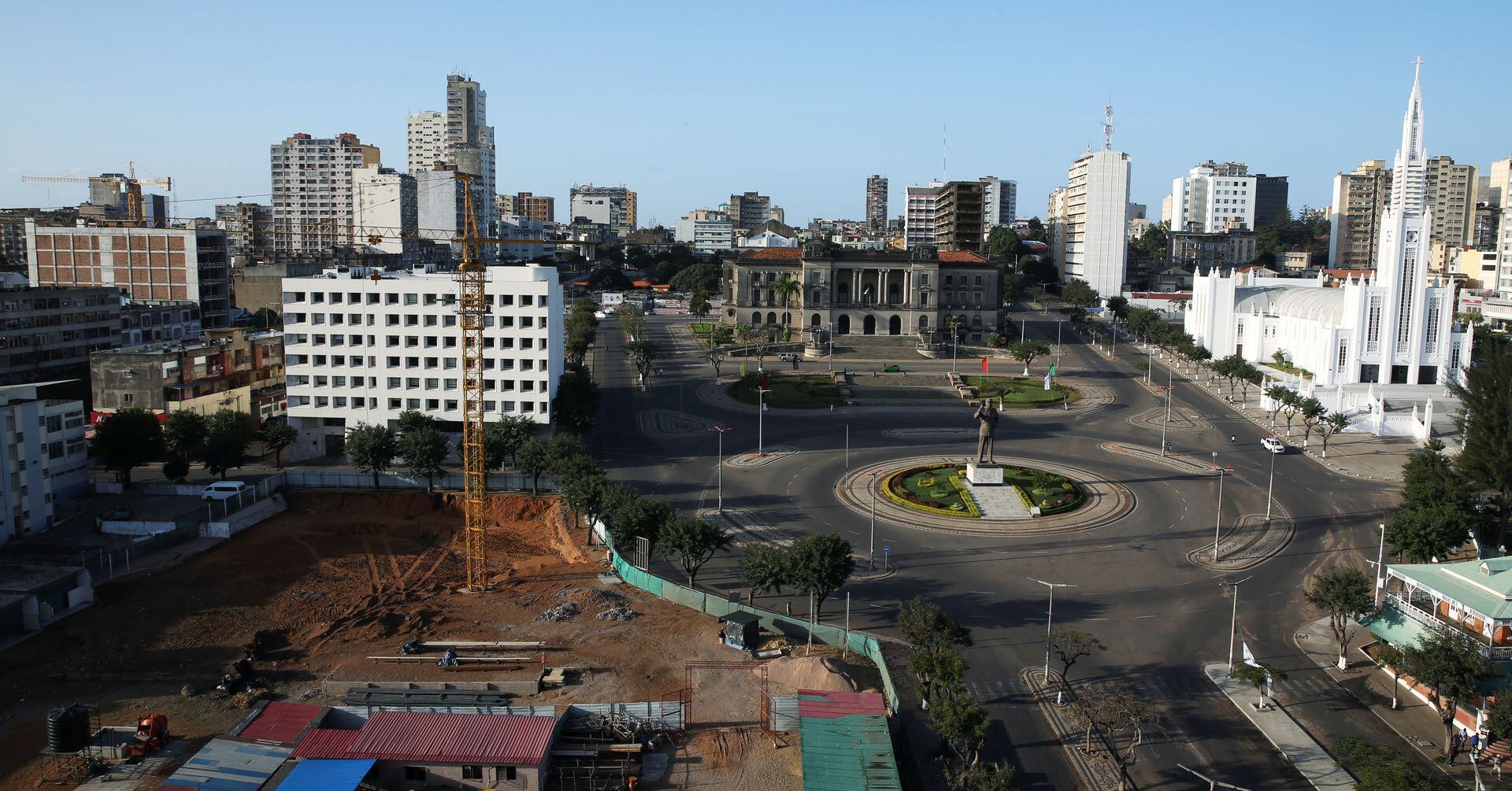 Why is Mozambique&rsquo;s financial crisis going from bad to worse?
